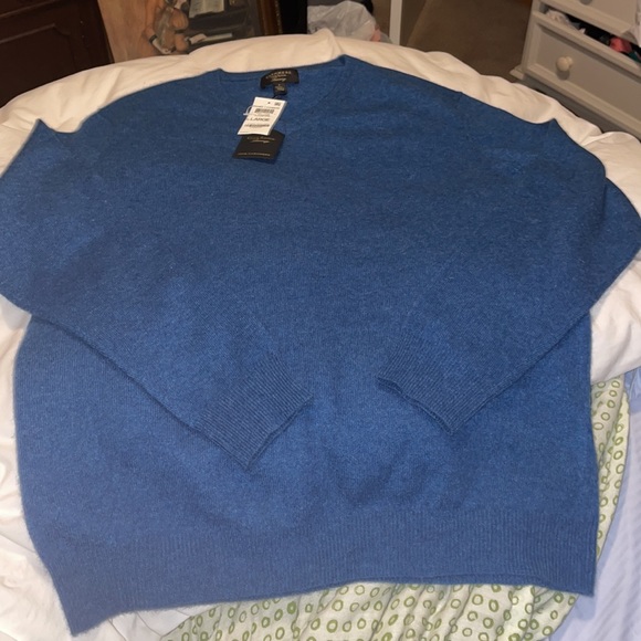 COPY - Mens Cashmere Club Room Luxury -crewneck sweater. - Picture 2 of 6